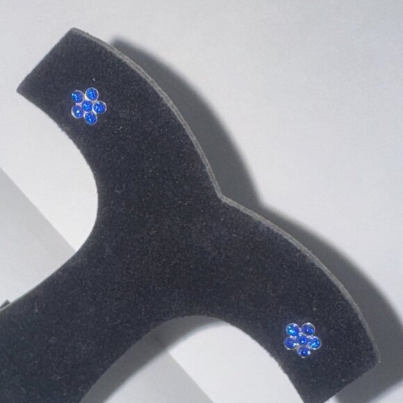 7mm Sapphire Blue Flower Cz And Sterling Post Earrings - Picture 7 of 11